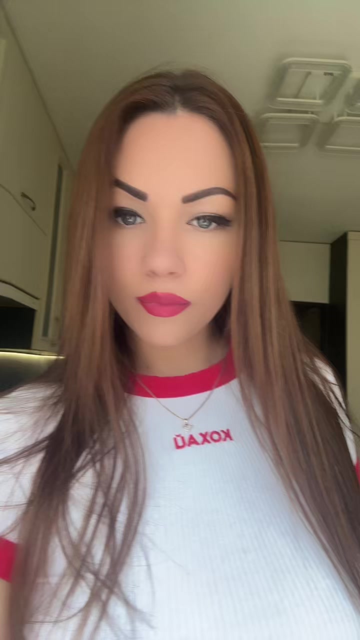 @brunetka🖤