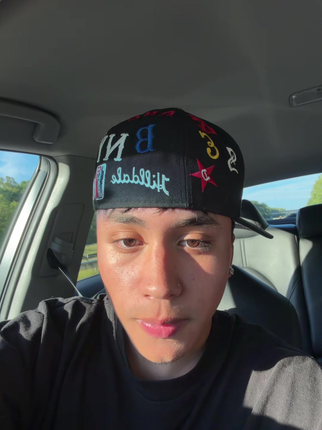 @𝐬𝐚𝐧𝐜𝐡𝐞𝐳