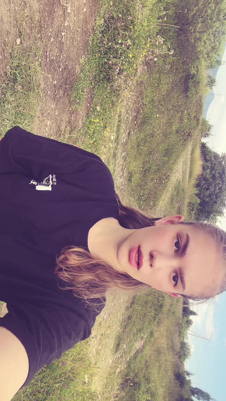 @льоля💋💋💋