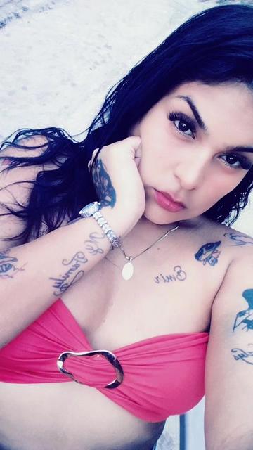 @❣️ la mu&ntilde;eca ❣️