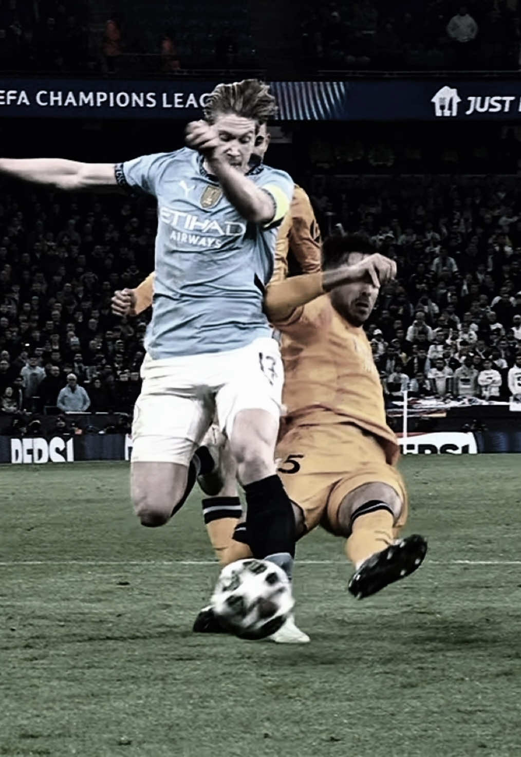 @๐ธ๐.futbol