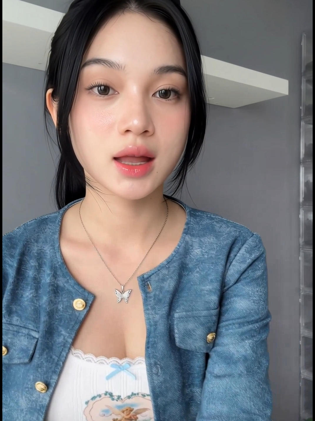 @flora0ne