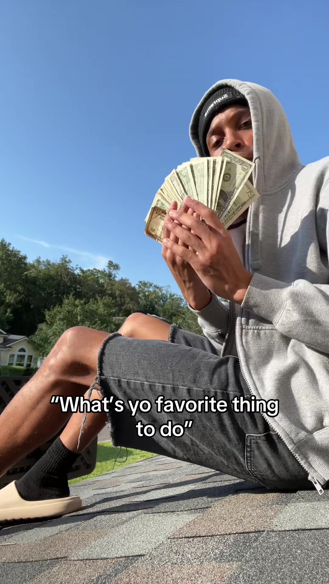 @Kj._.