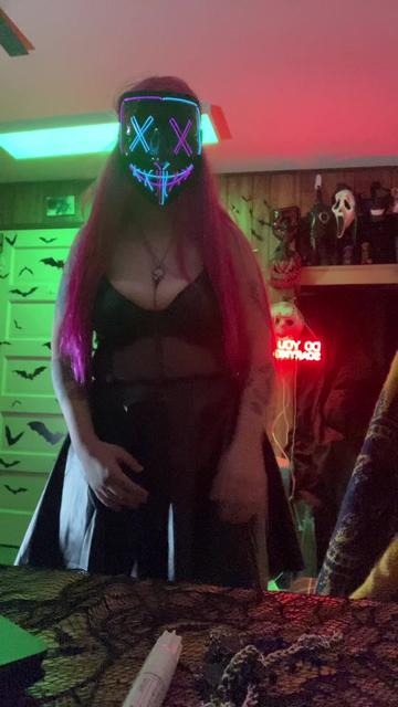 @horror queen 🧟♀️👑