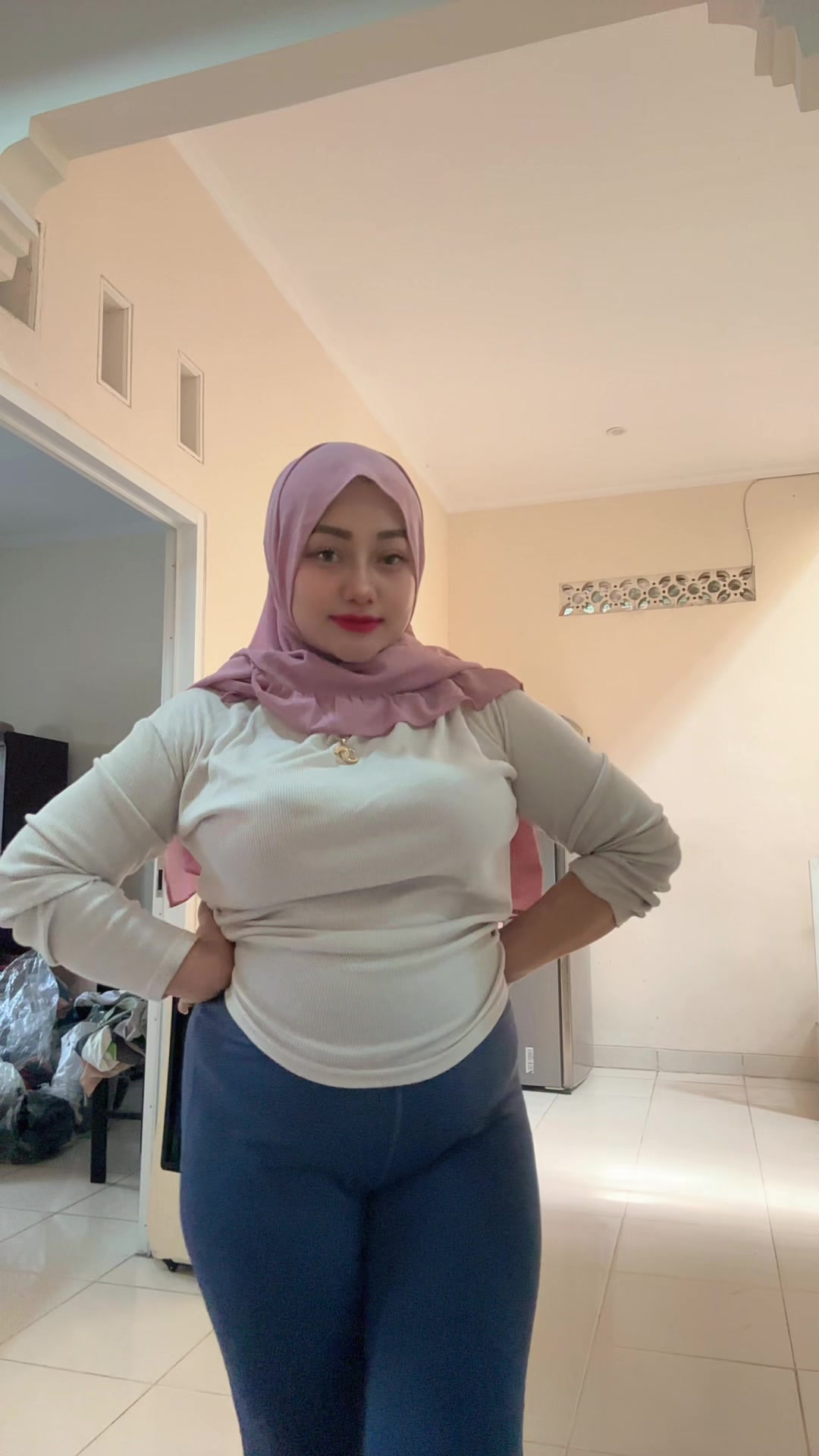 @momihzahwavarel