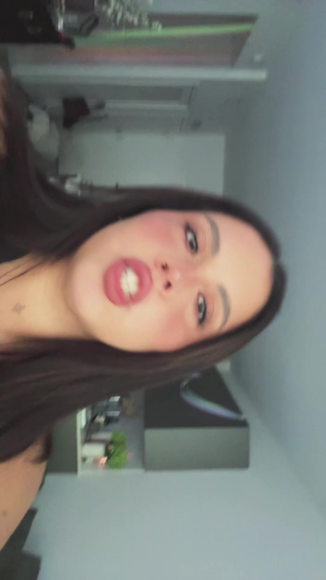 @Ariadna Evans