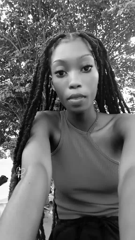 @petite papillon 🦋🦋