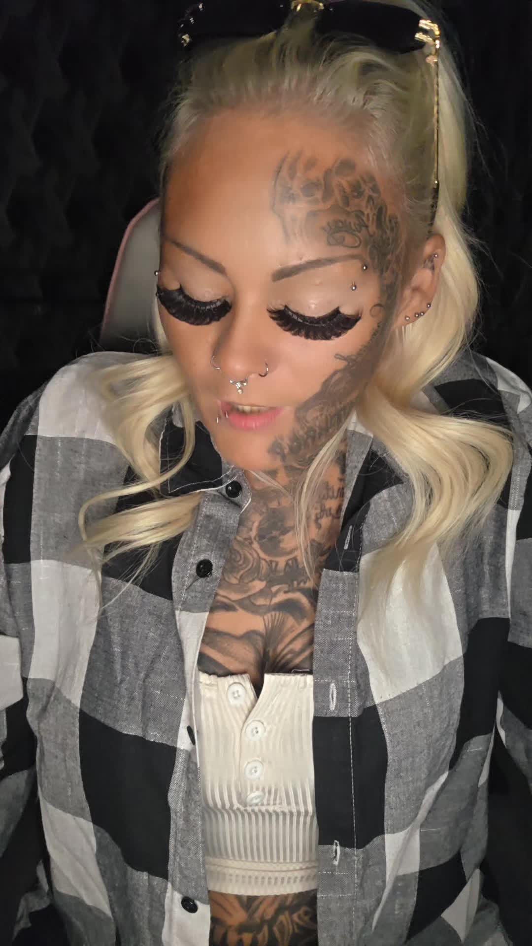 @𝓝𝓲𝓬𝓴𝔂.𝓞𝓯𝓯𝓲𝔃𝓲𝓮𝓵𝓵
