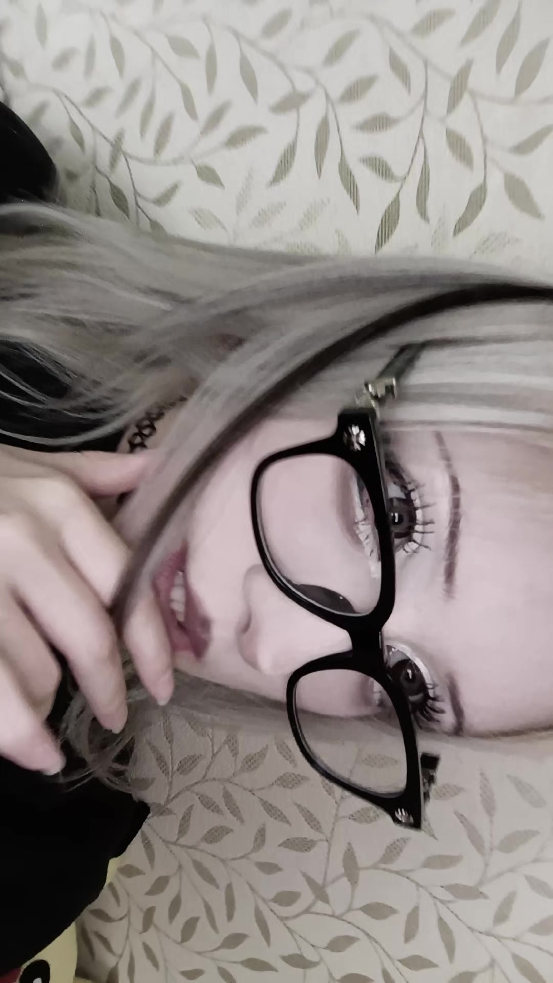 @✧･ﾟ: *✧･ﾟ:*