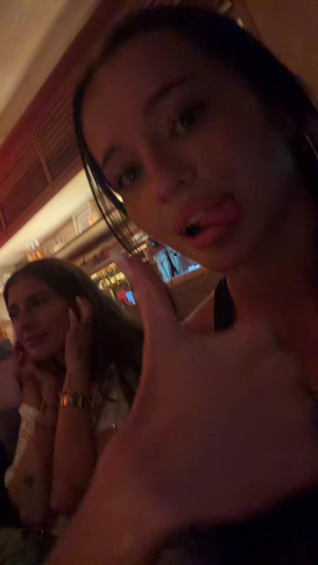 @r0stee