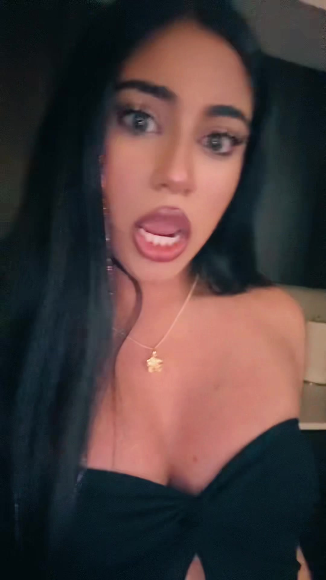 @Khushi 💋✨🥂🐆🖤