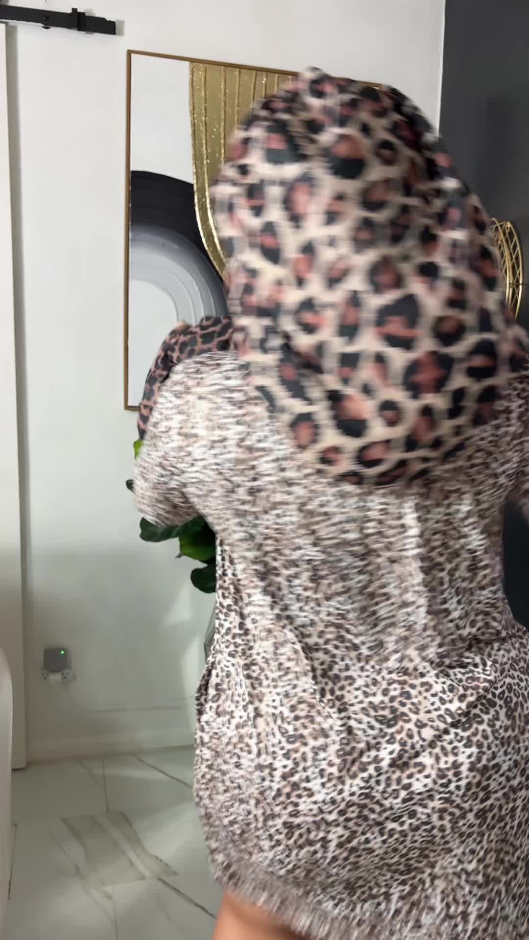 @YourAuntieMoe