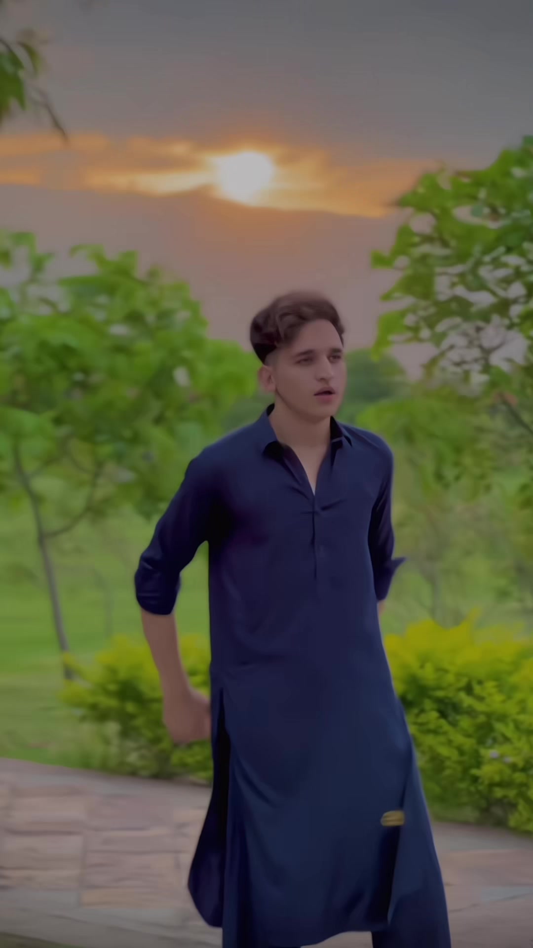 @🇵🇰 .