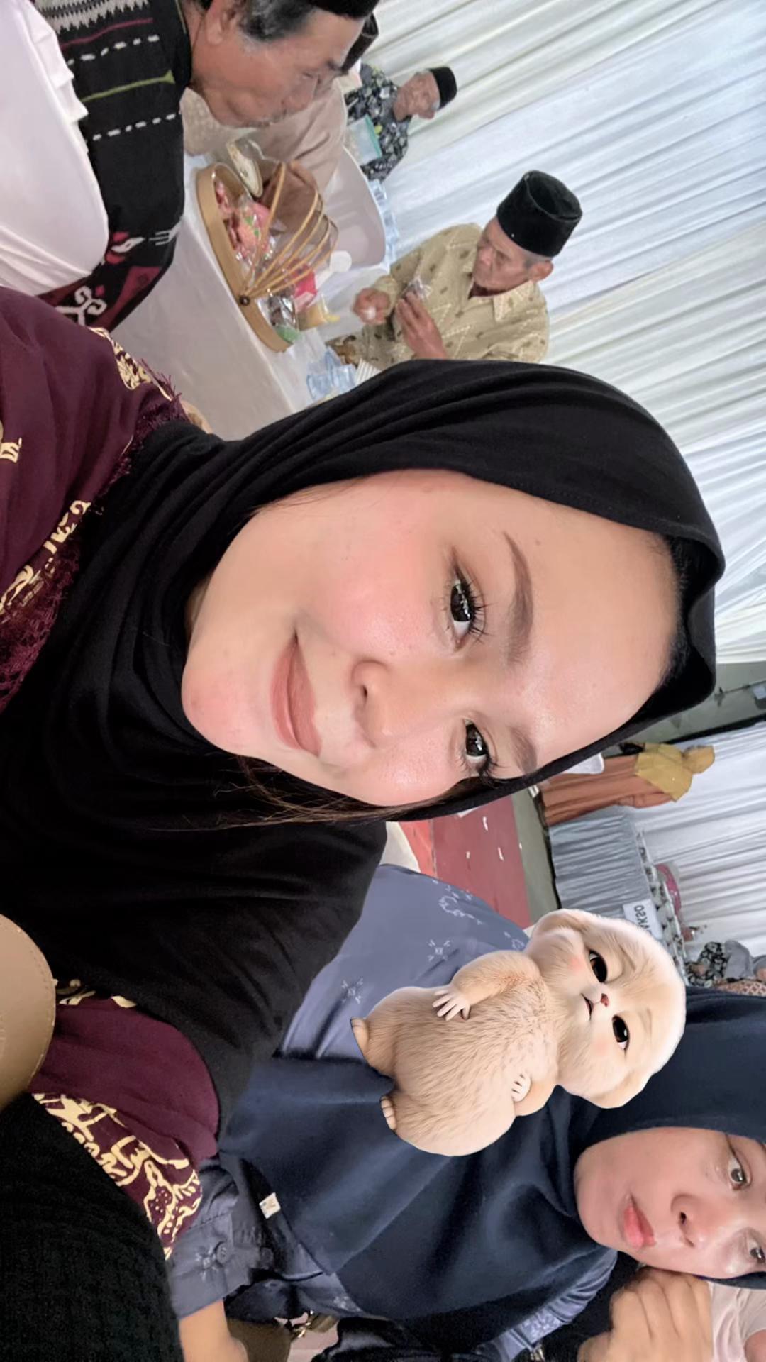 @YulianaLarasati