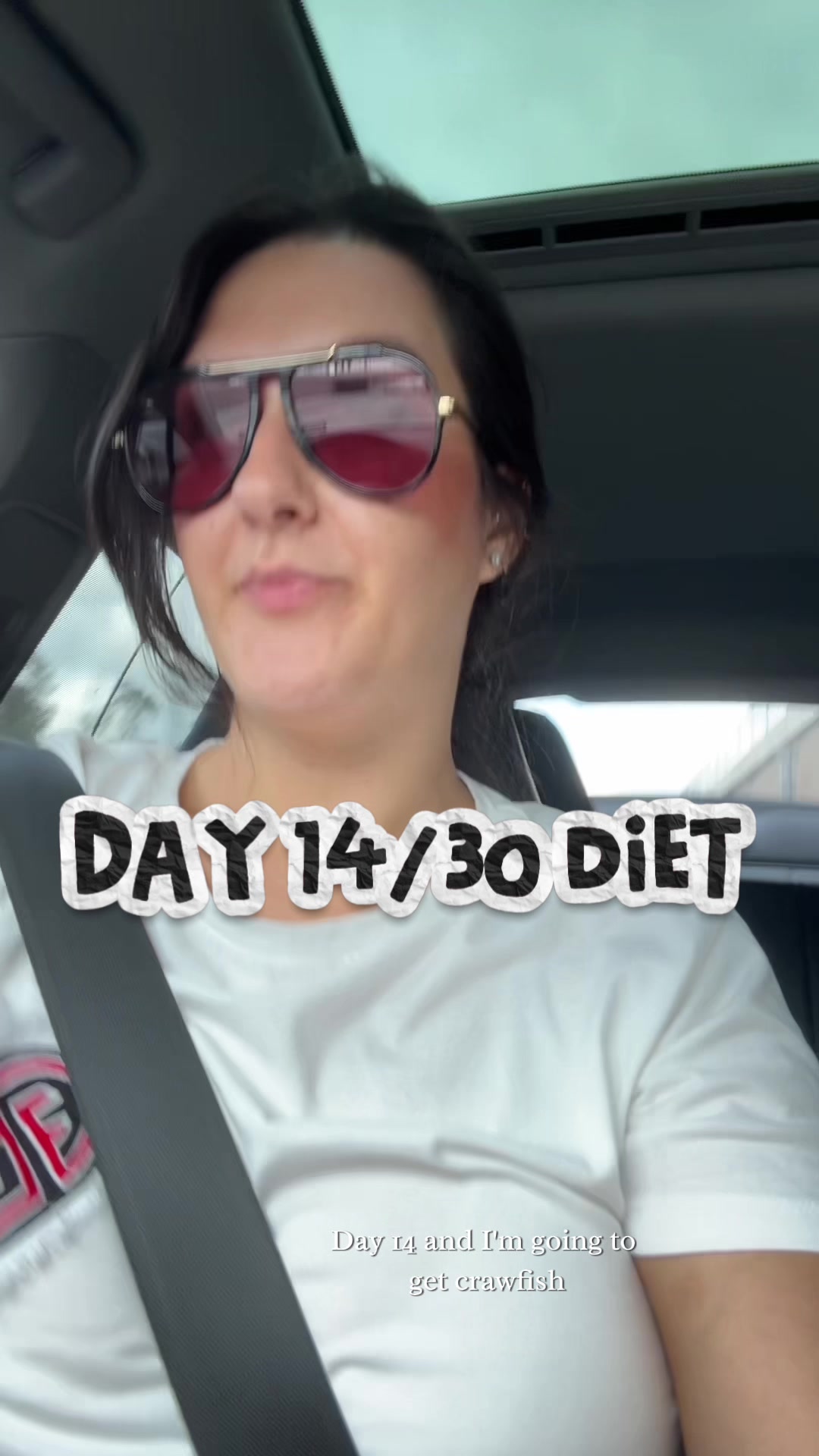 @thetravelingchickin