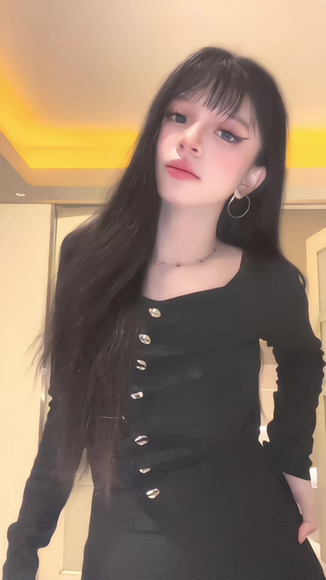@xREBELZ