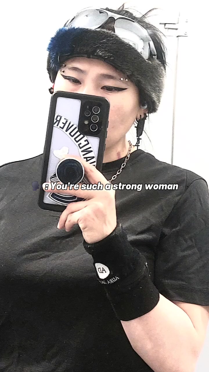 @Eyivaluq