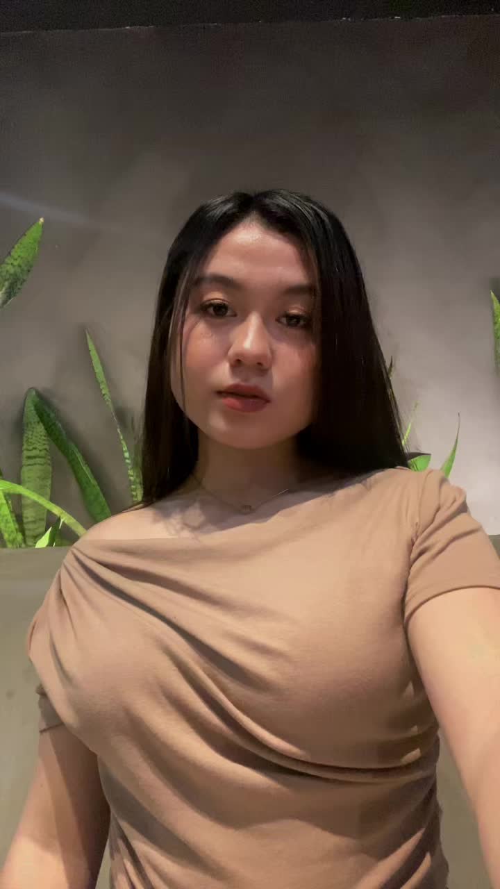 @👣