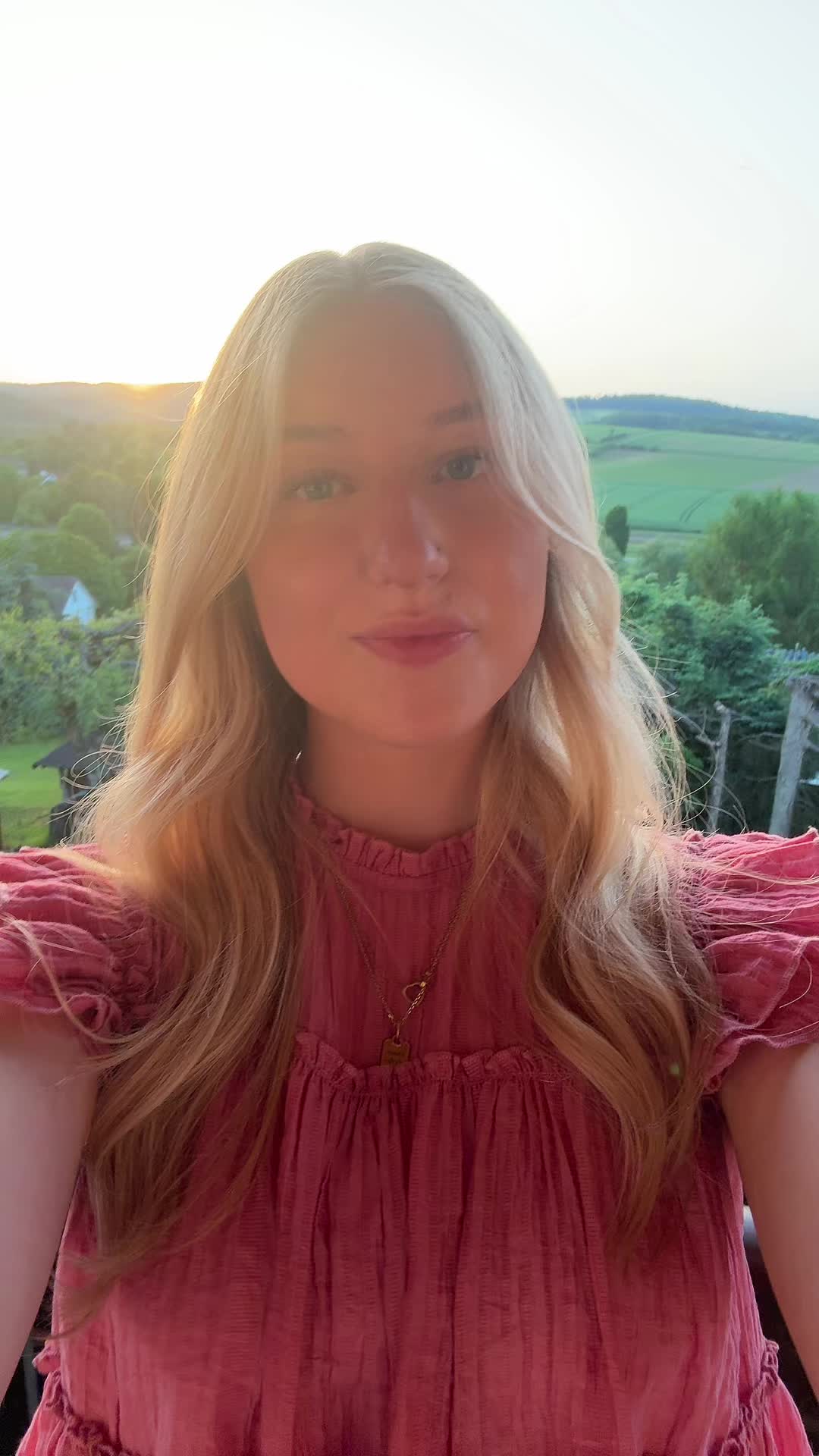 @𝒶𝓃𝓃𝒶