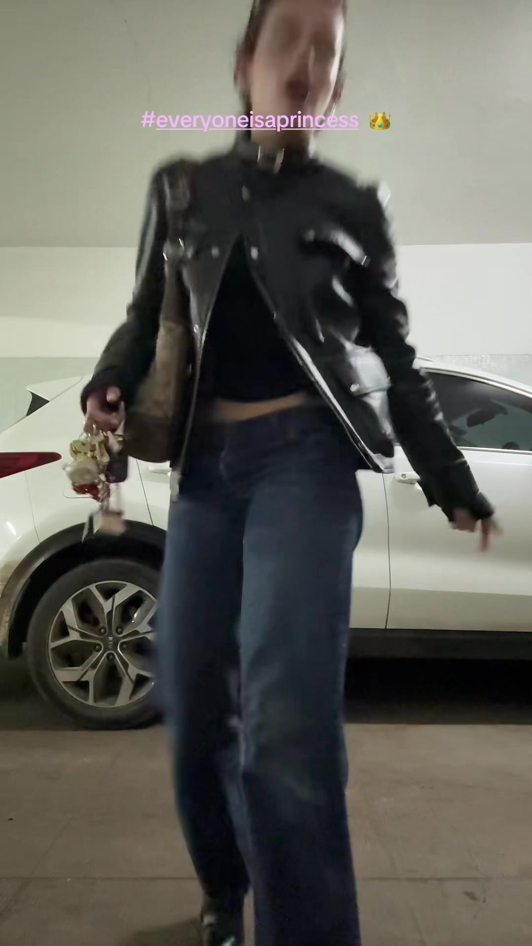 @Lola