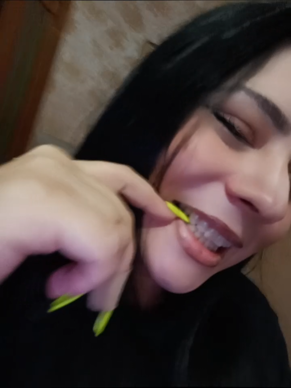@✨˚₊·𝑆𝑎𝑟𝑎 𝑅𝑜𝑥𝑦·₊˚✨