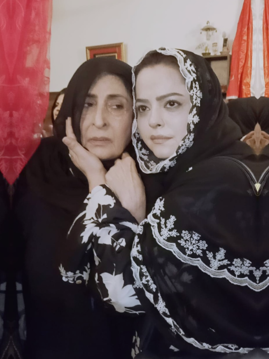 @Jee Madiha Shah Jee