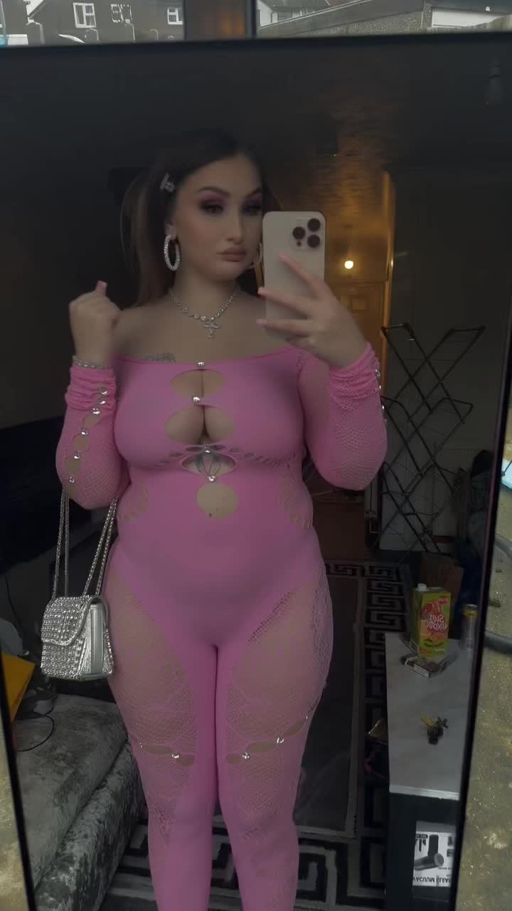 @BigMamaAmbz👸🏼444😇