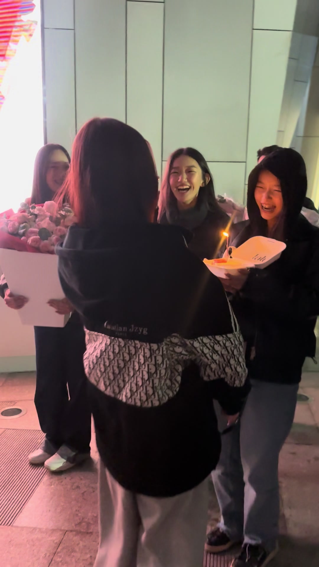 @4nuna