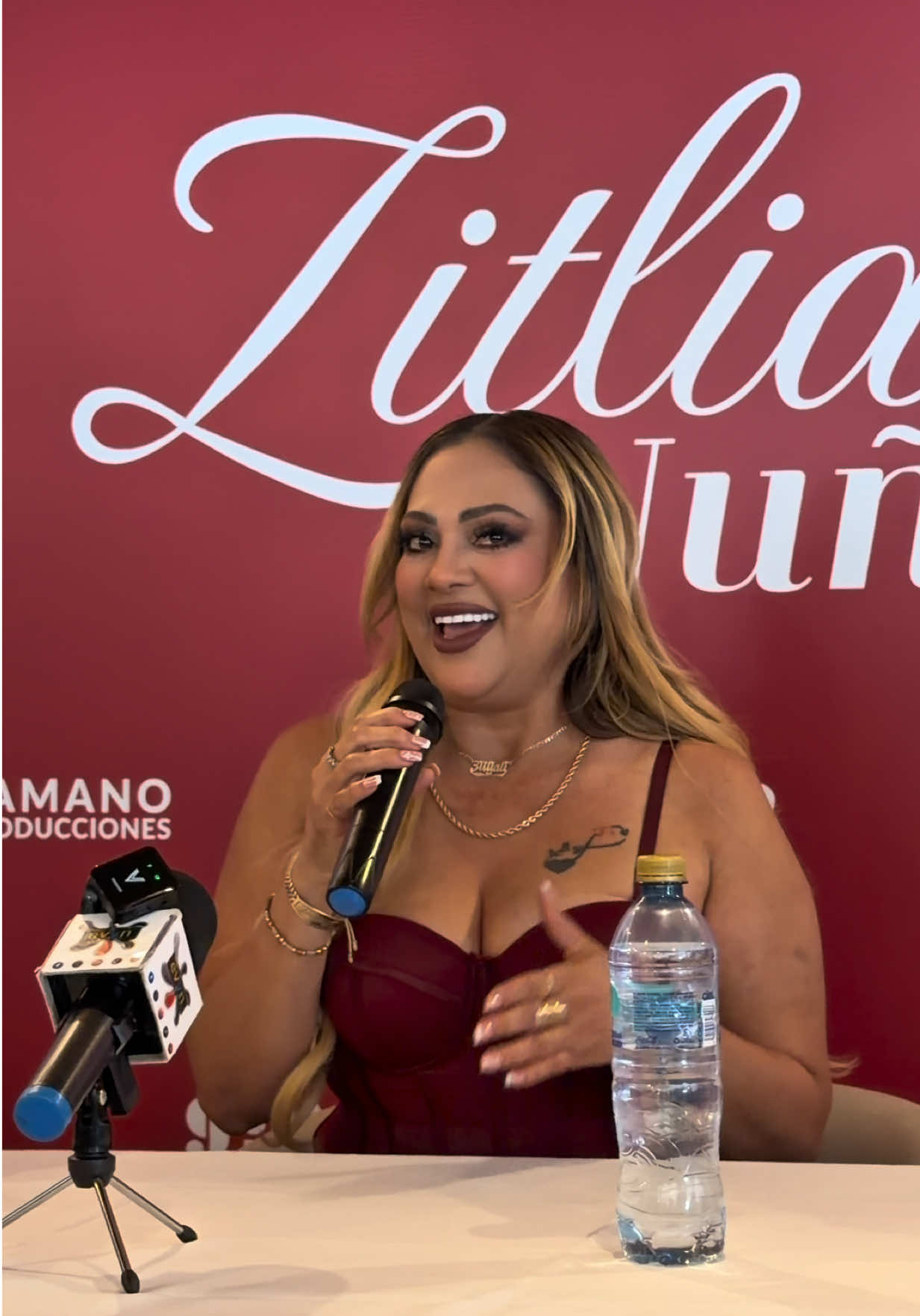 @Zitliali Núñez Oficial