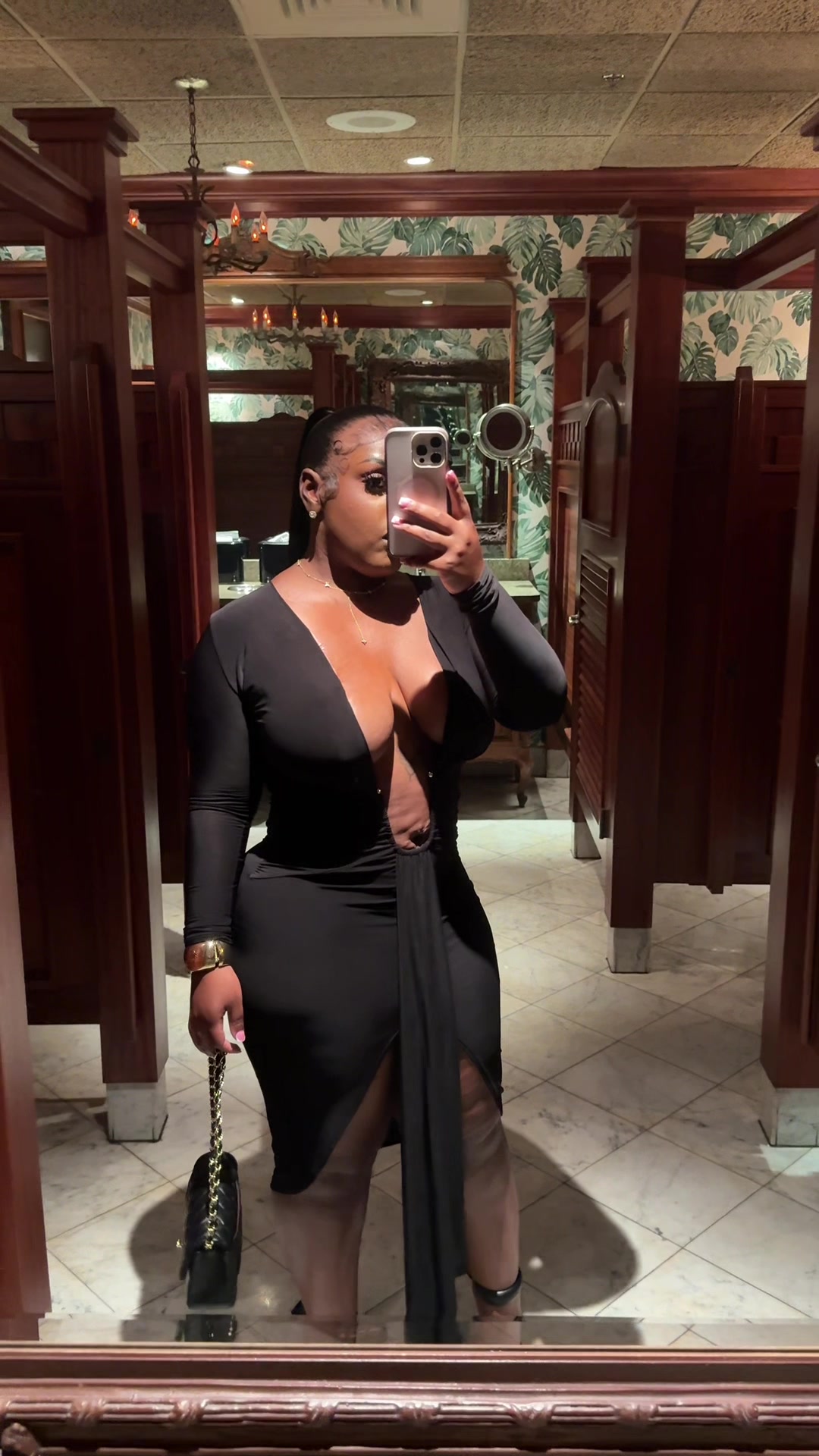 @Miss Tiara