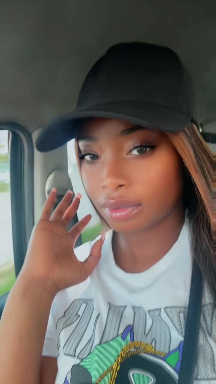 @Charonne Kanii