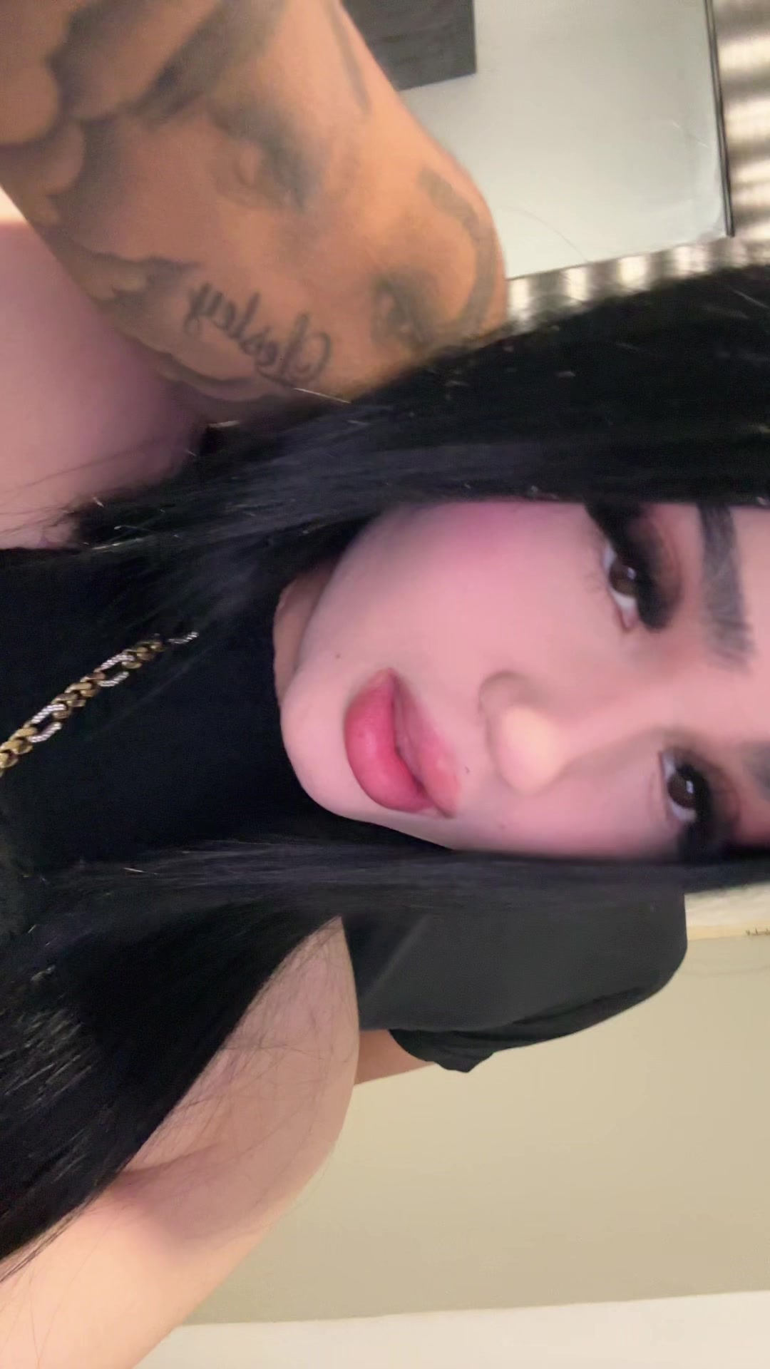 @les.