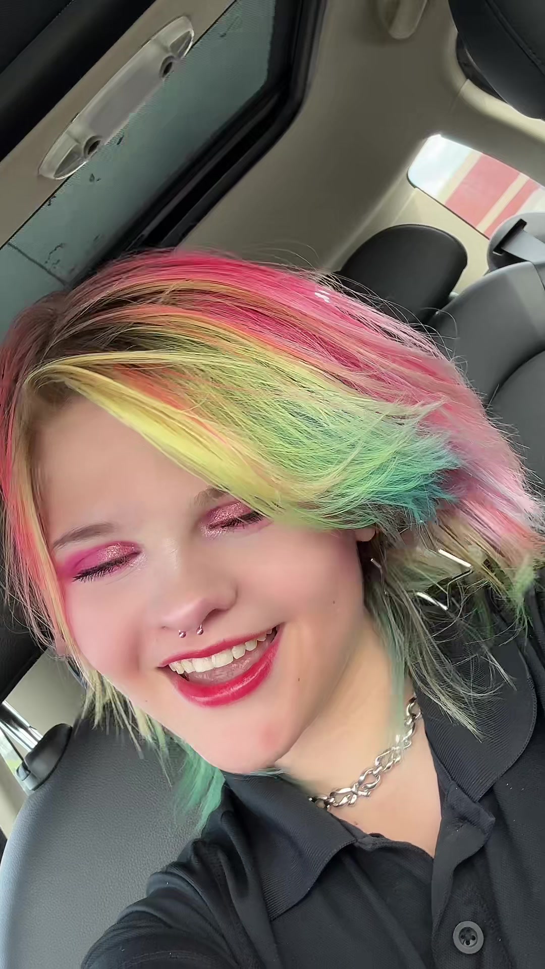 @Emi 🏳️&zwj;🌈