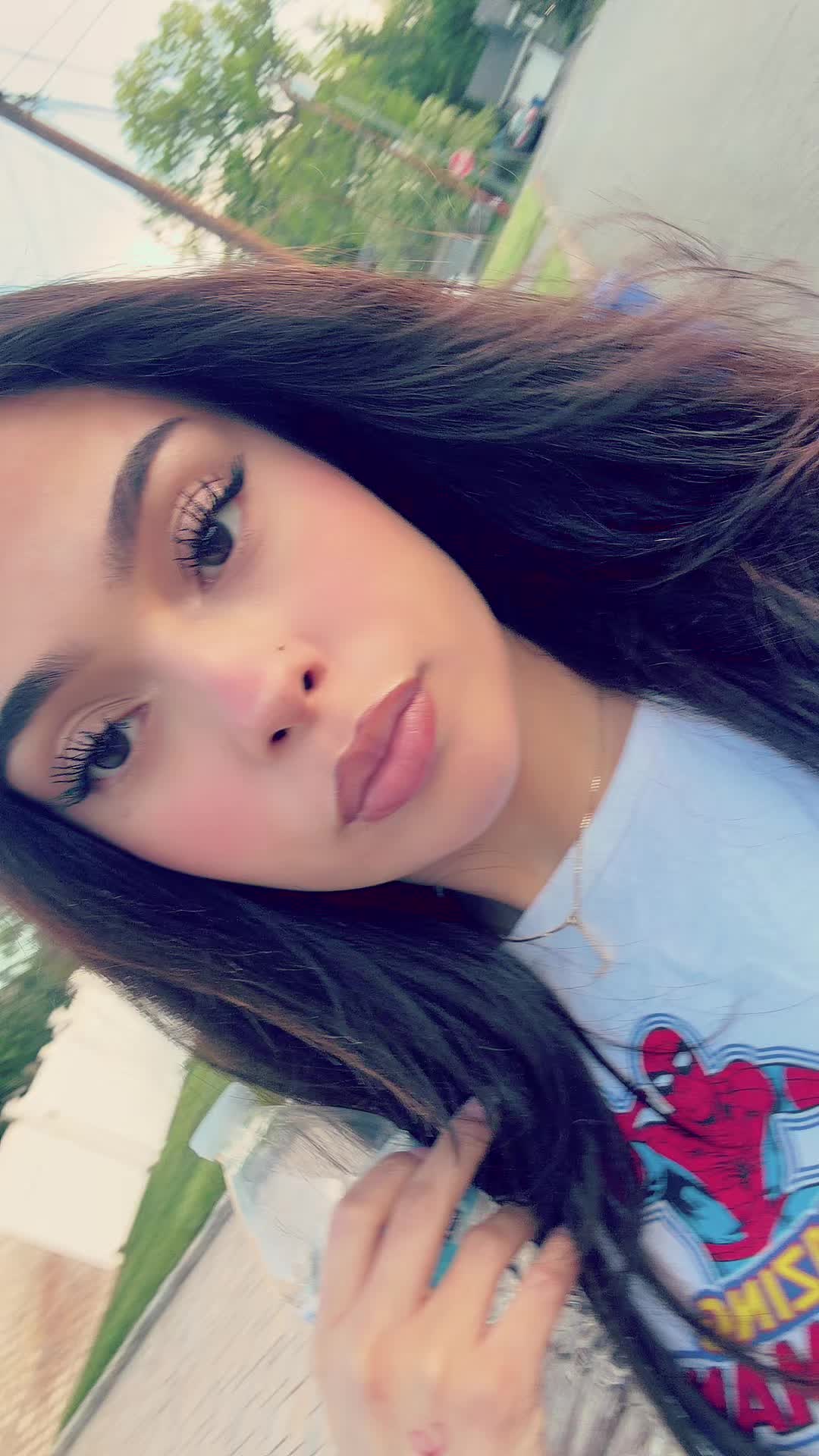 @moreoflizzi