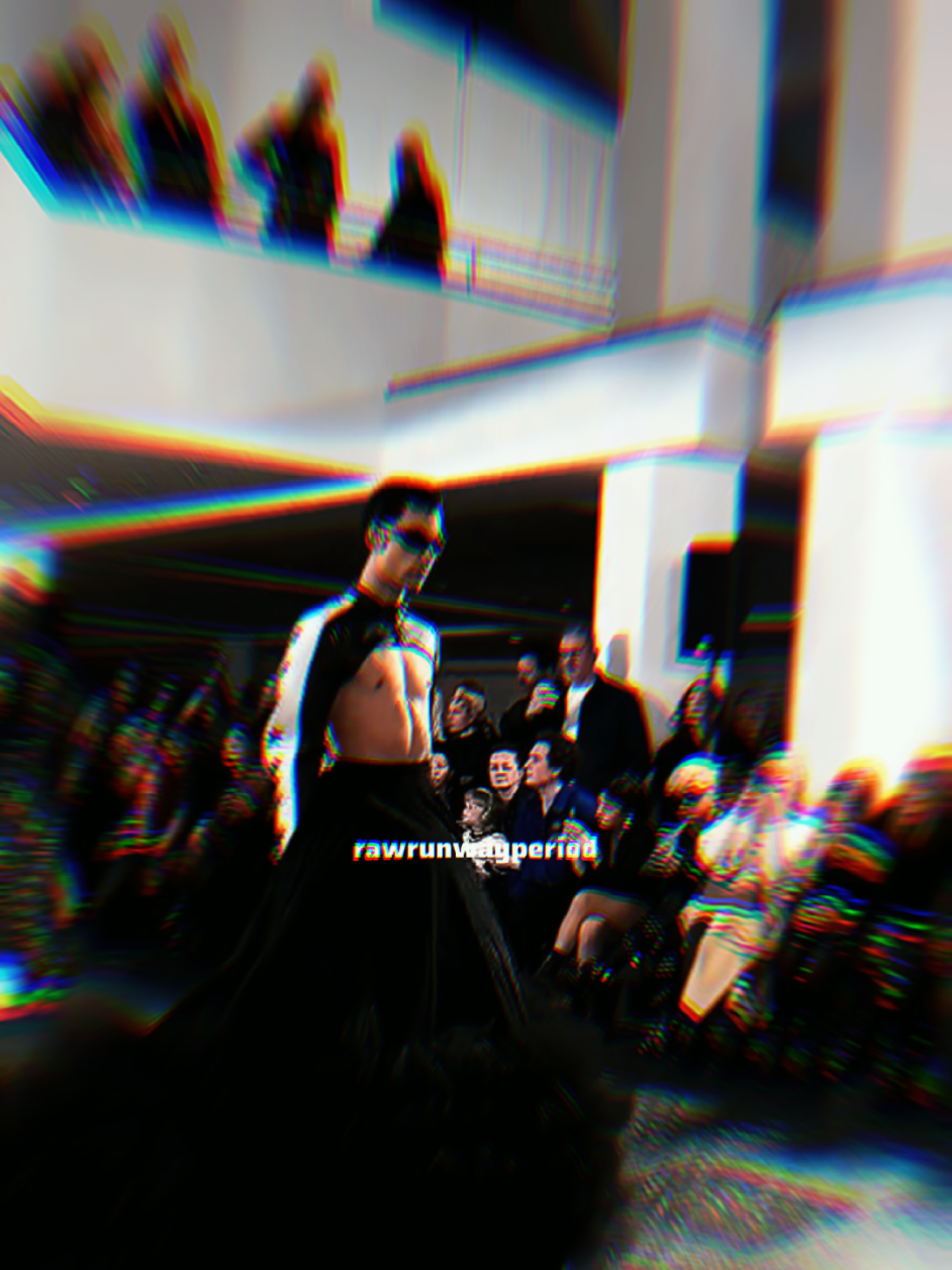 @RawRunway.