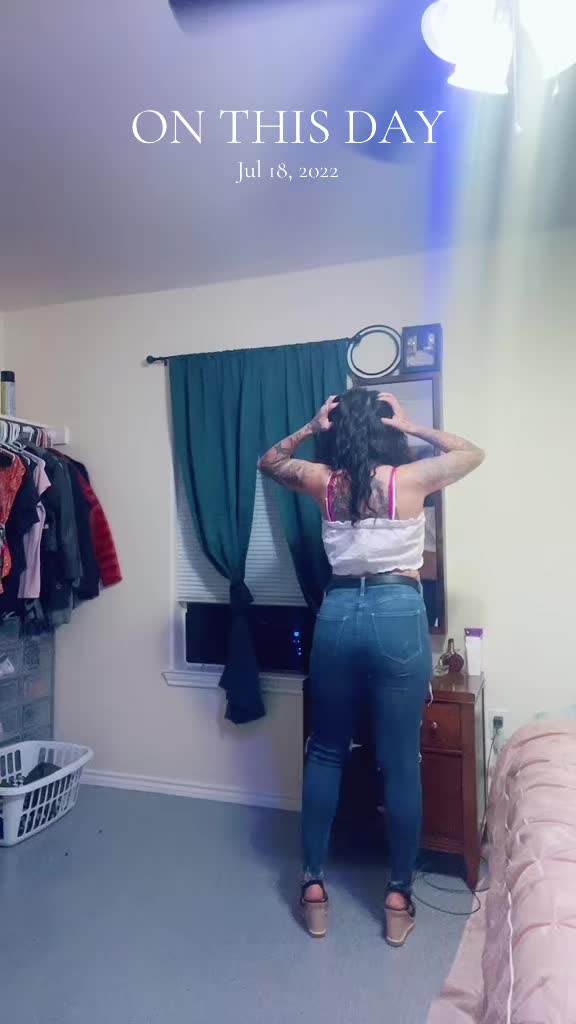 @MonaKombat
