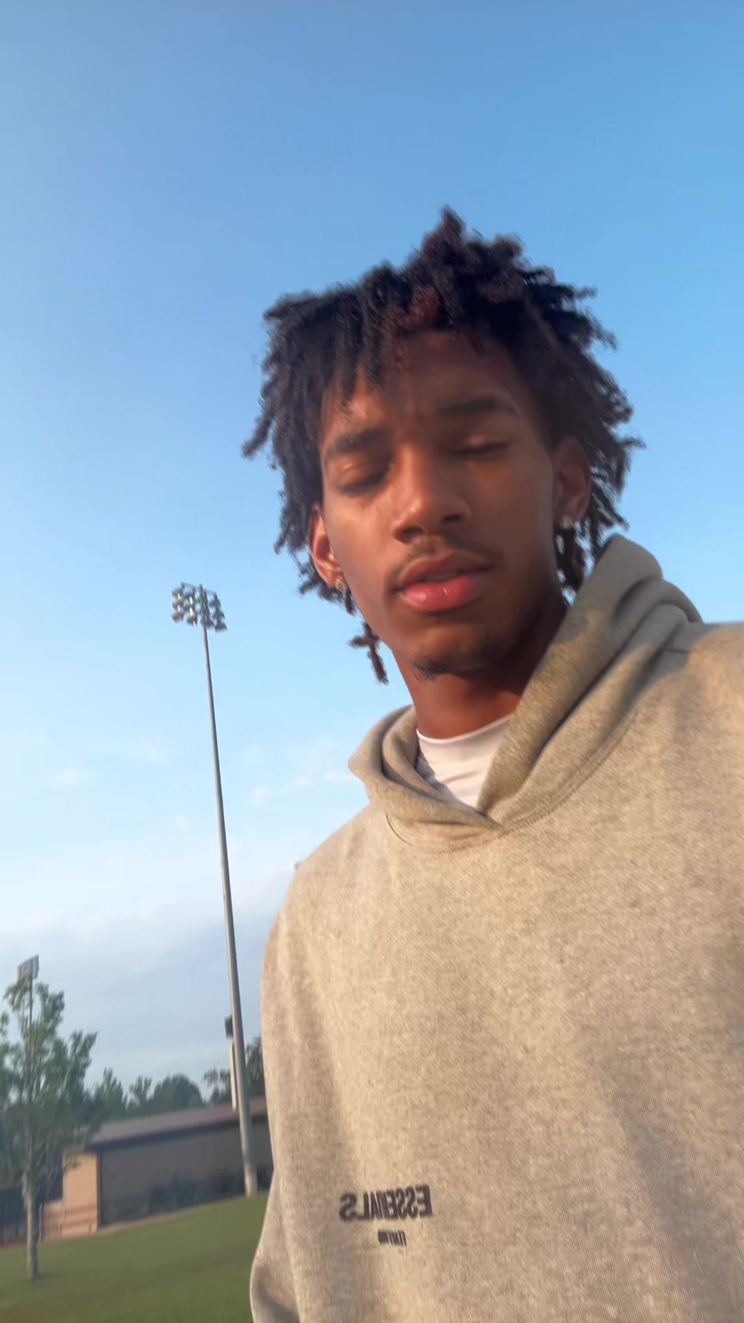 @3