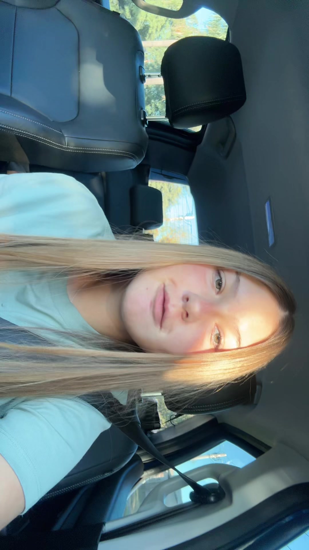 @rreeenaaa_