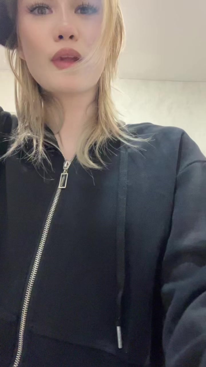 @Im_elya_im