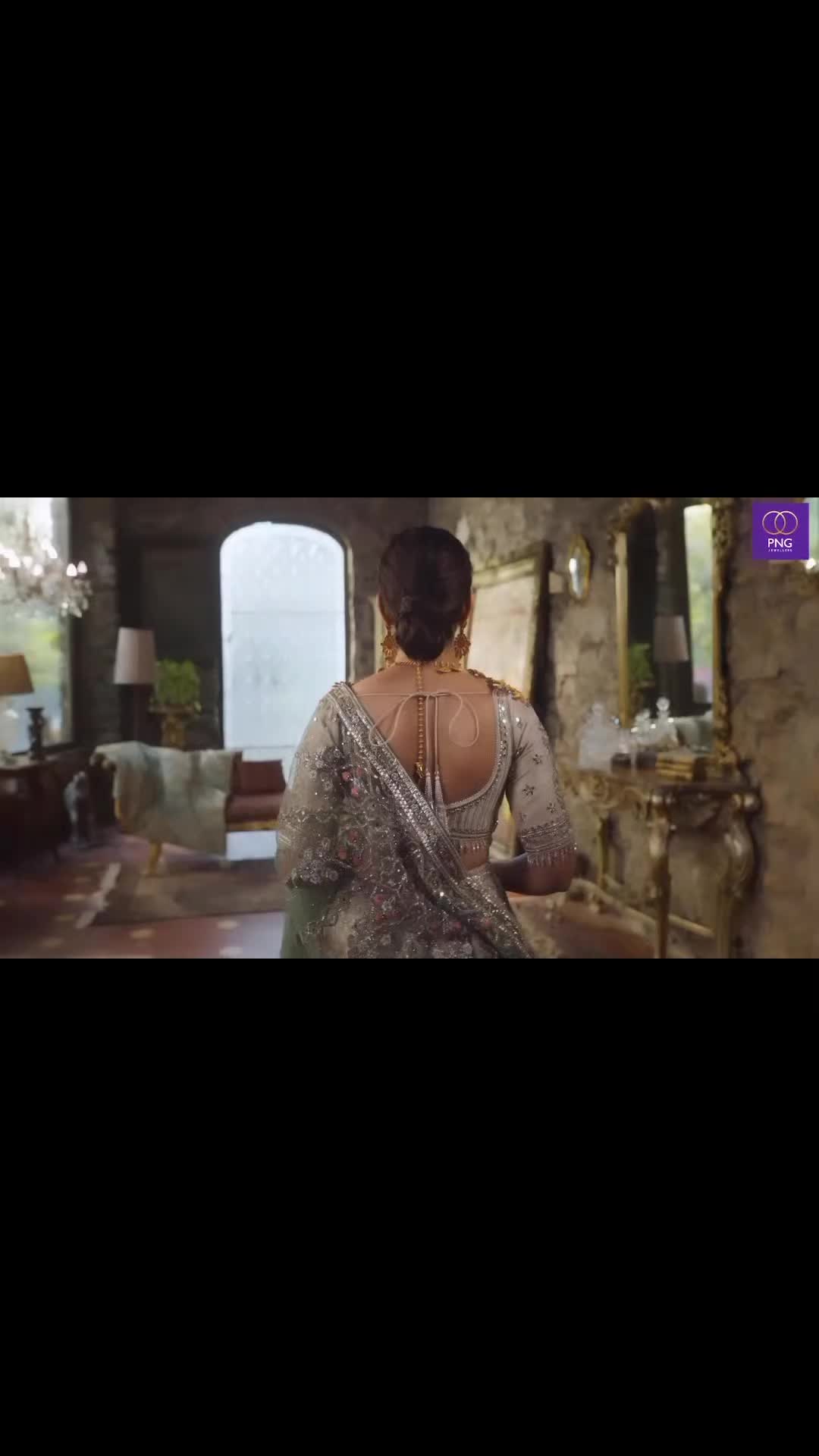 @Mrunal Thakur