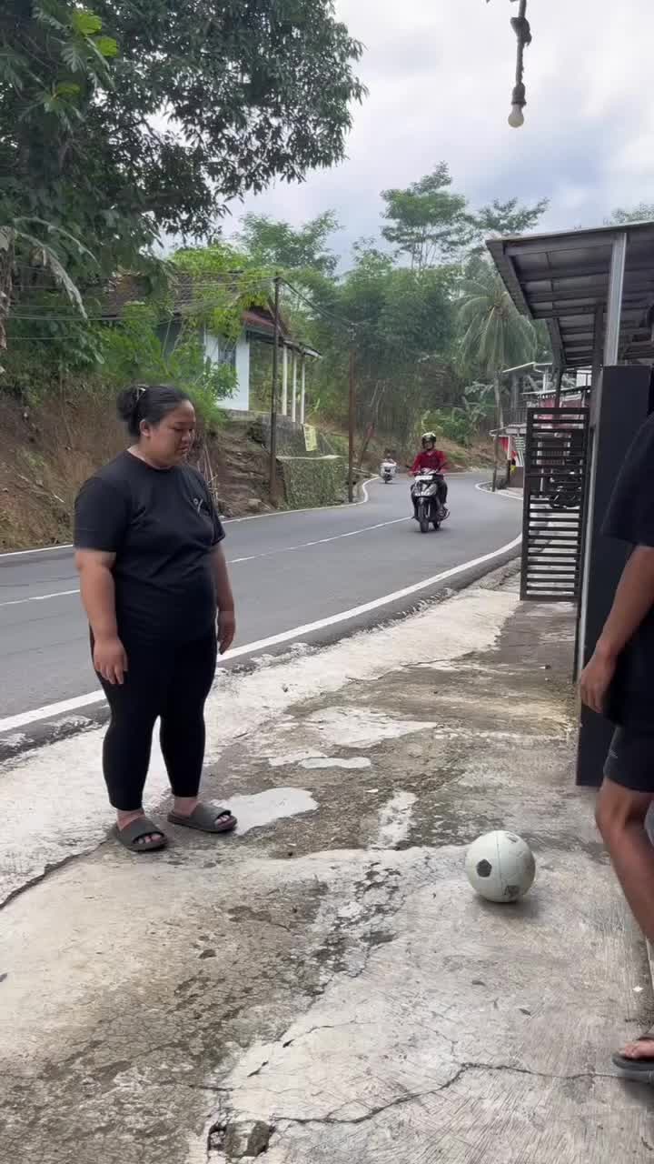 @Ballbusting Brazilian