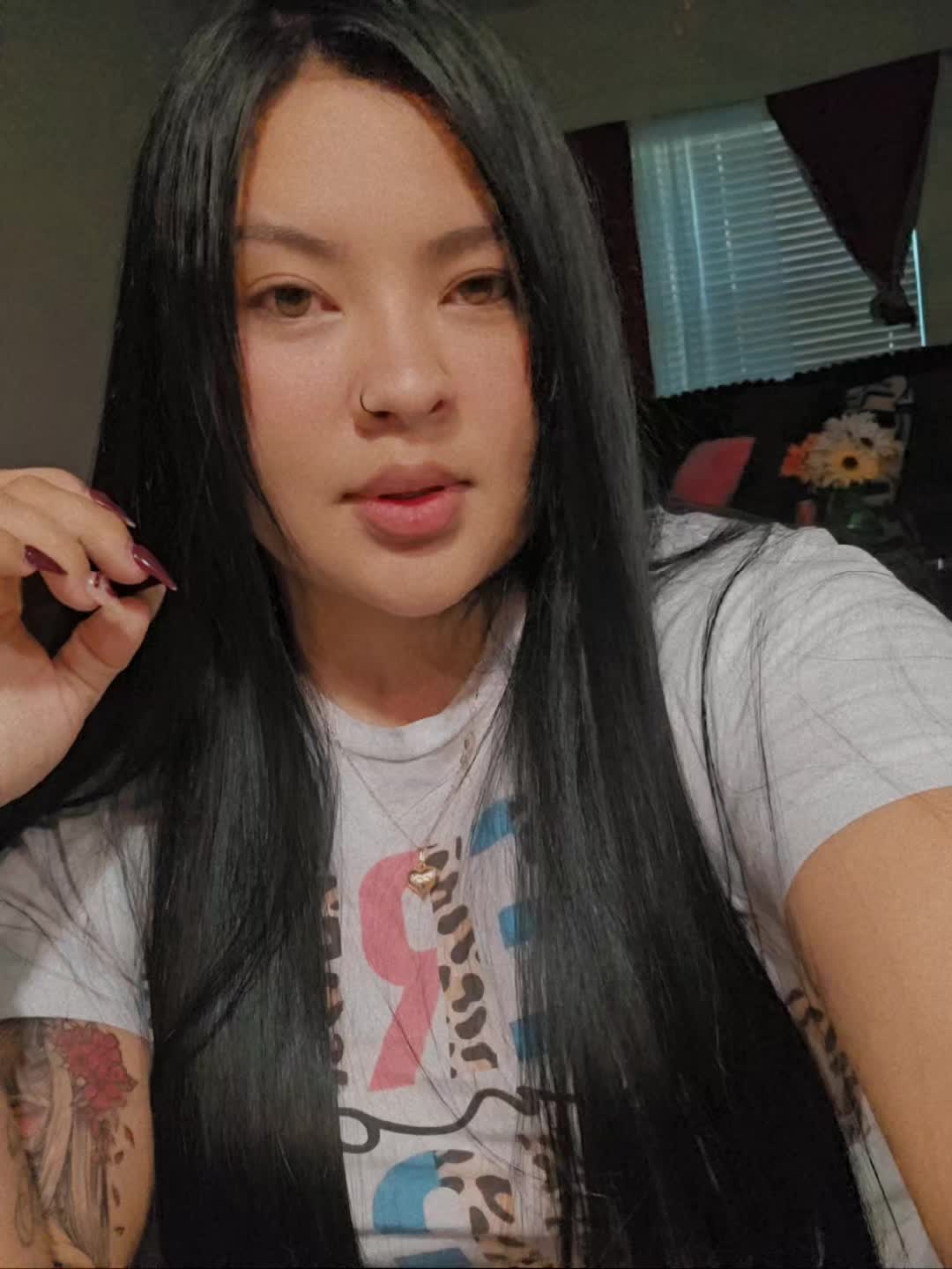 @DANIELA ♡🦇