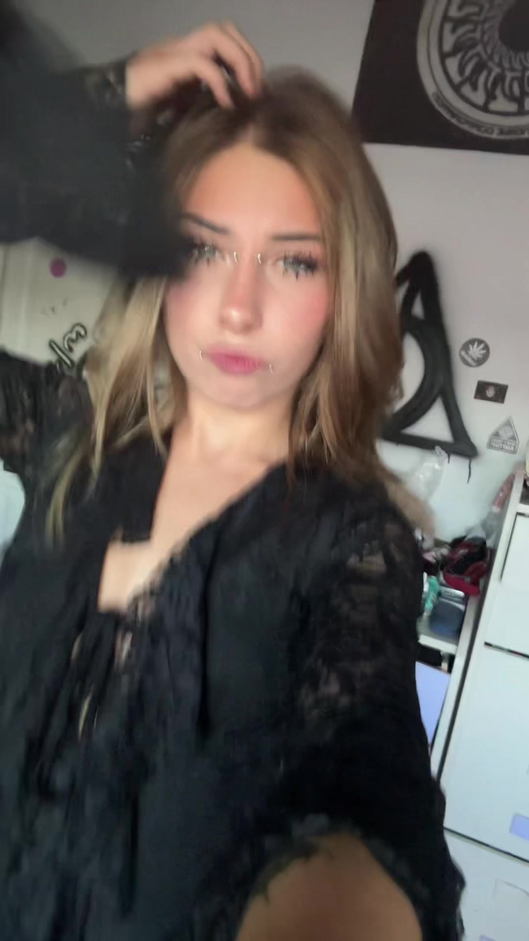 @Luna