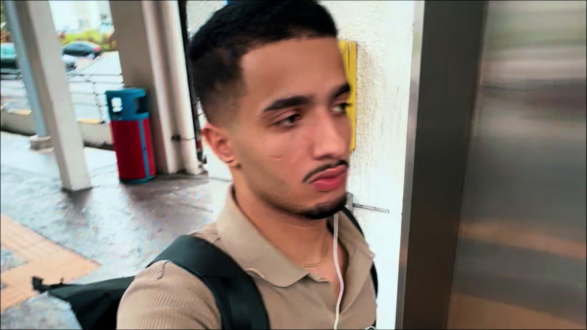 @?