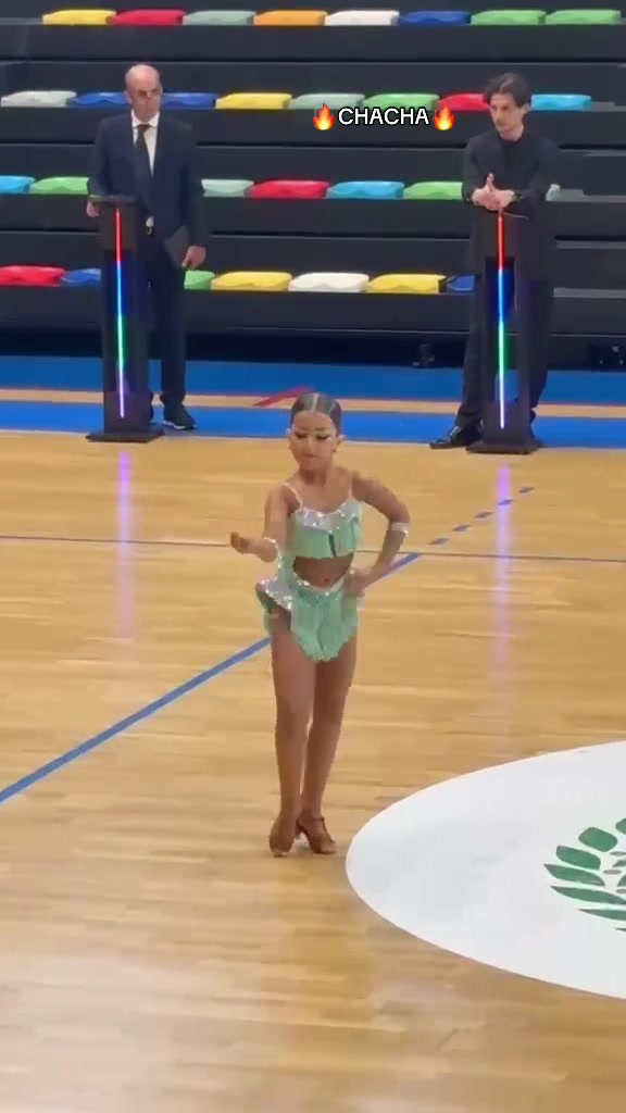 @vanessa_nuzzo_dance