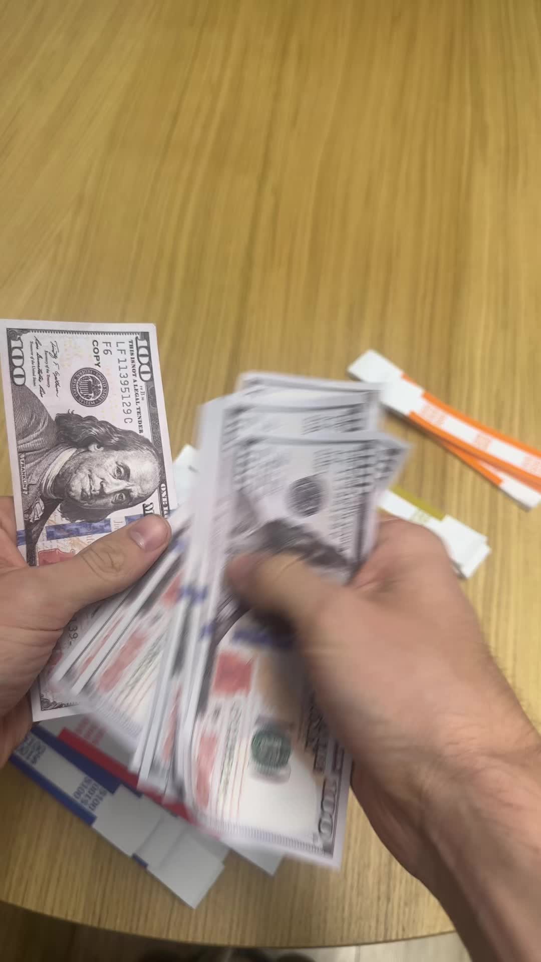 @queensell_games