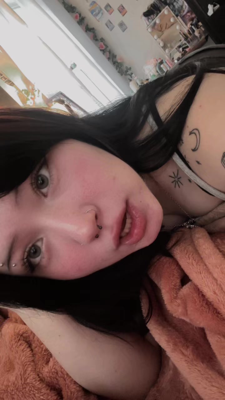 @notreal._.riley