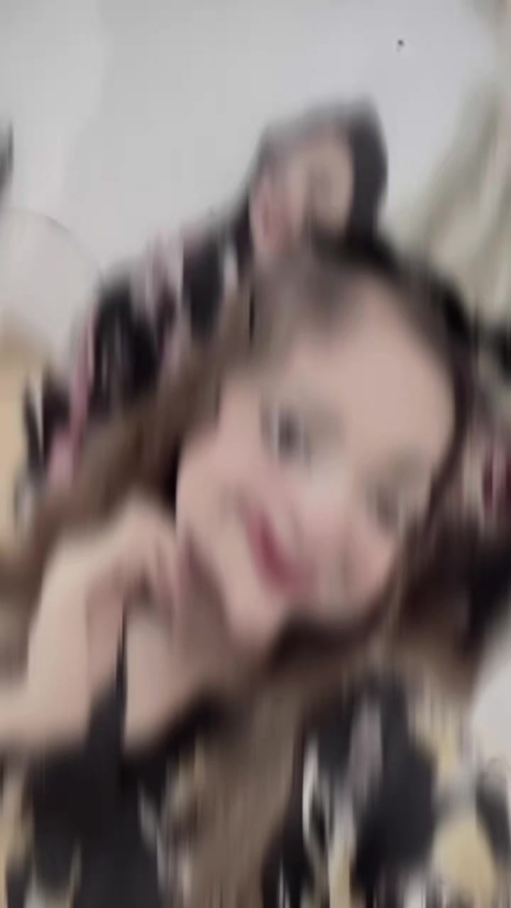 @Esᴍᴀɪʟ Vᴀɪʏᴀ 