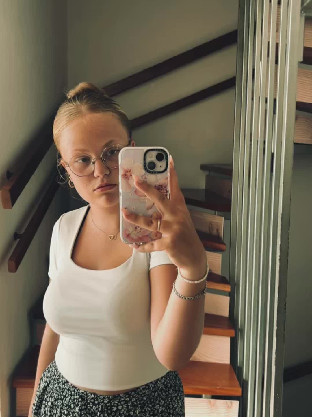 @𝐌𝐢𝐫𝐢 🤍