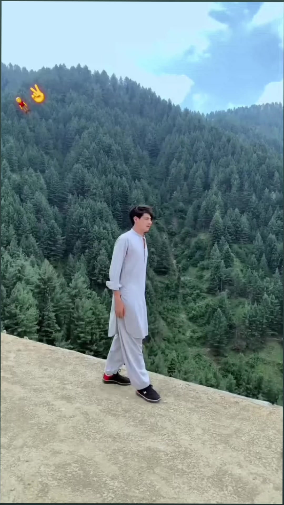 @Mujahidsalar👬